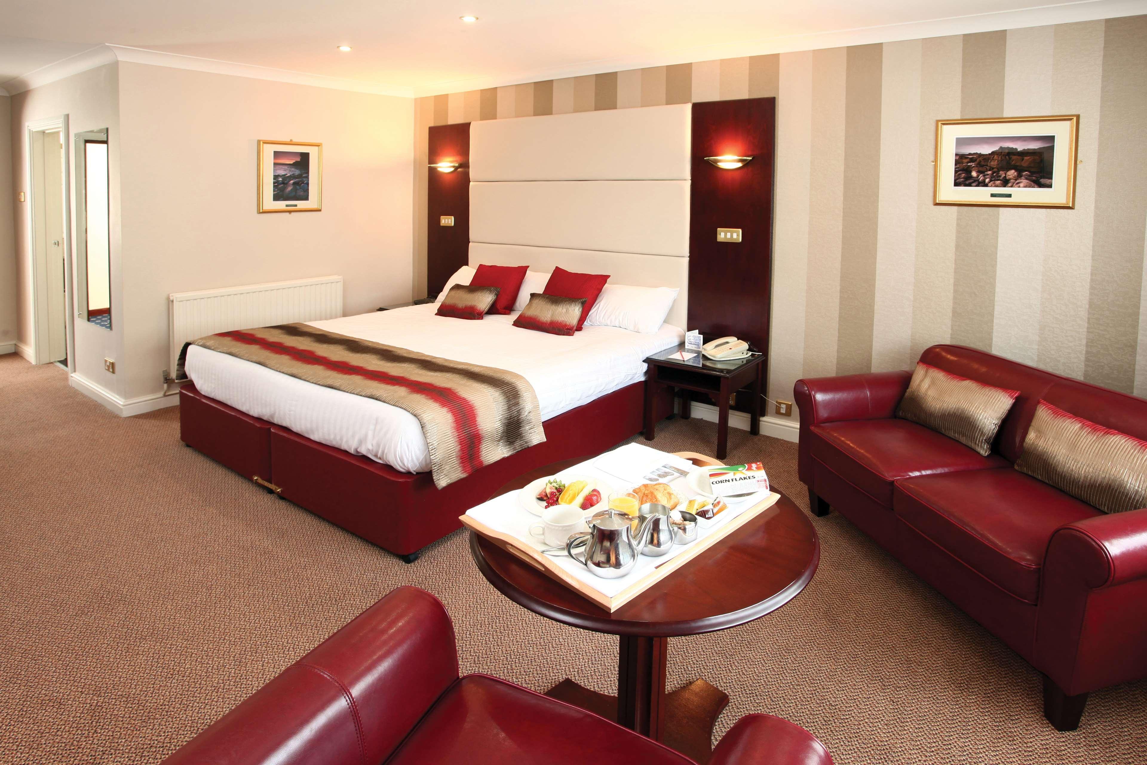 Best Western Premier Heronston Hotel & Spa Bridgend  Exterior foto