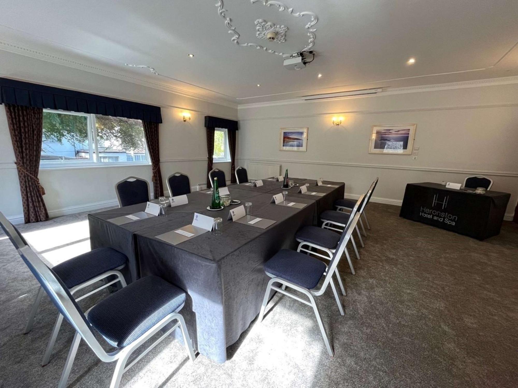 Best Western Premier Heronston Hotel & Spa Bridgend  Exterior foto