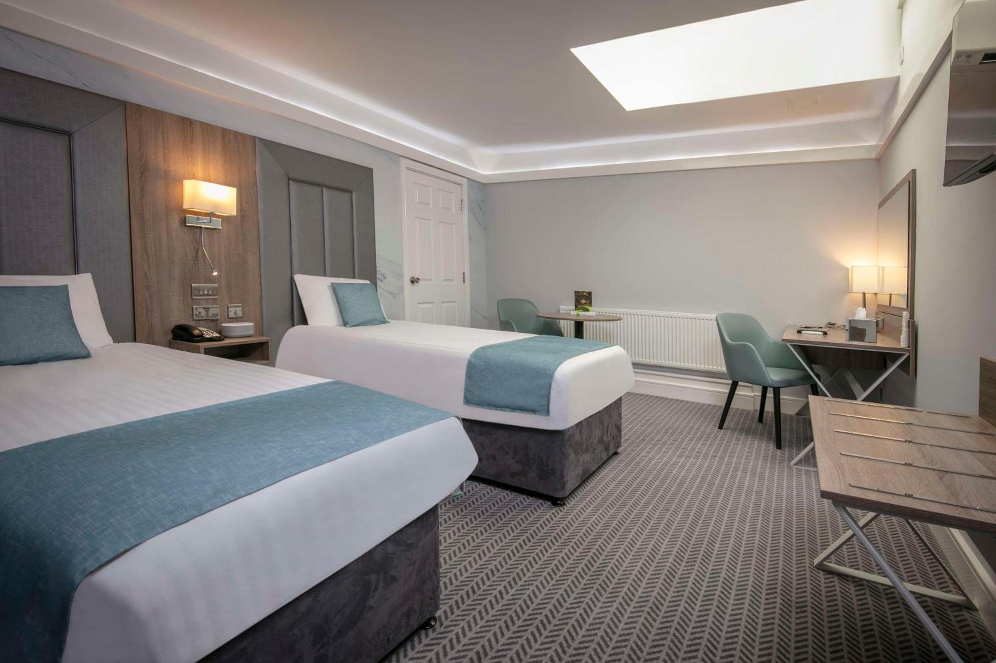 Best Western Premier Heronston Hotel & Spa Bridgend  Exterior foto