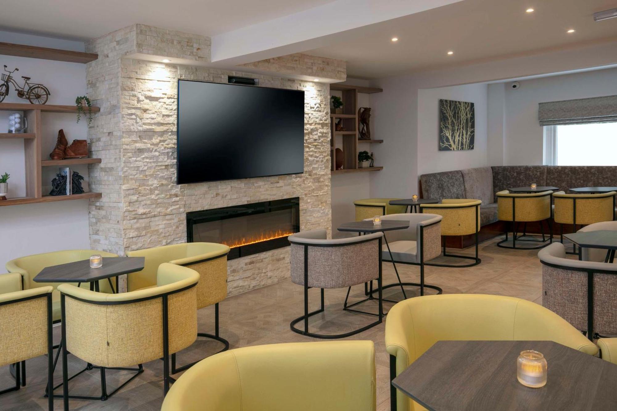 Best Western Premier Heronston Hotel & Spa Bridgend  Exterior foto