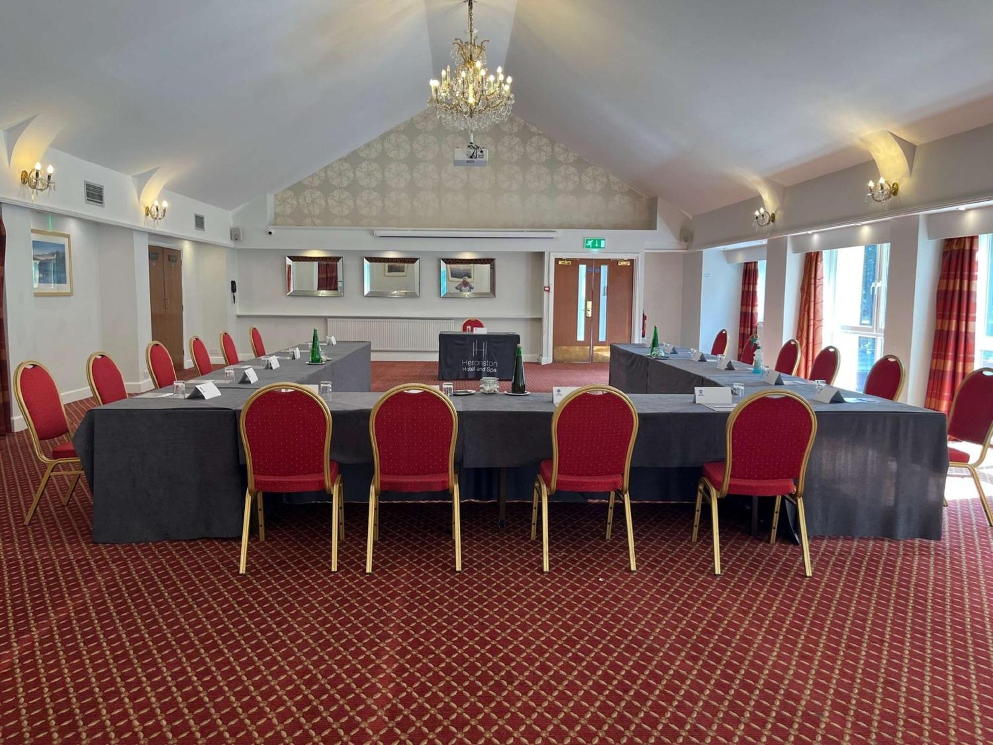 Best Western Premier Heronston Hotel & Spa Bridgend  Exterior foto